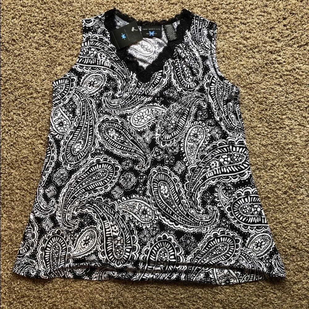 NWT NEW ADDITION Maternity Top SZ small Sleeveless